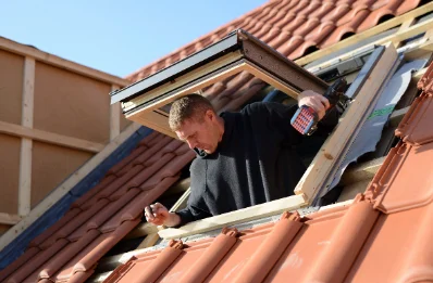 Pose de fenêtres de toit Velux à la Roquette